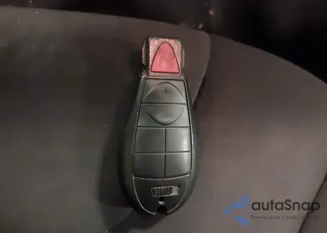 2015 Jeep Cherokee Latitude из США, поврежденный, VIN 1C4PJLCB7FW730391